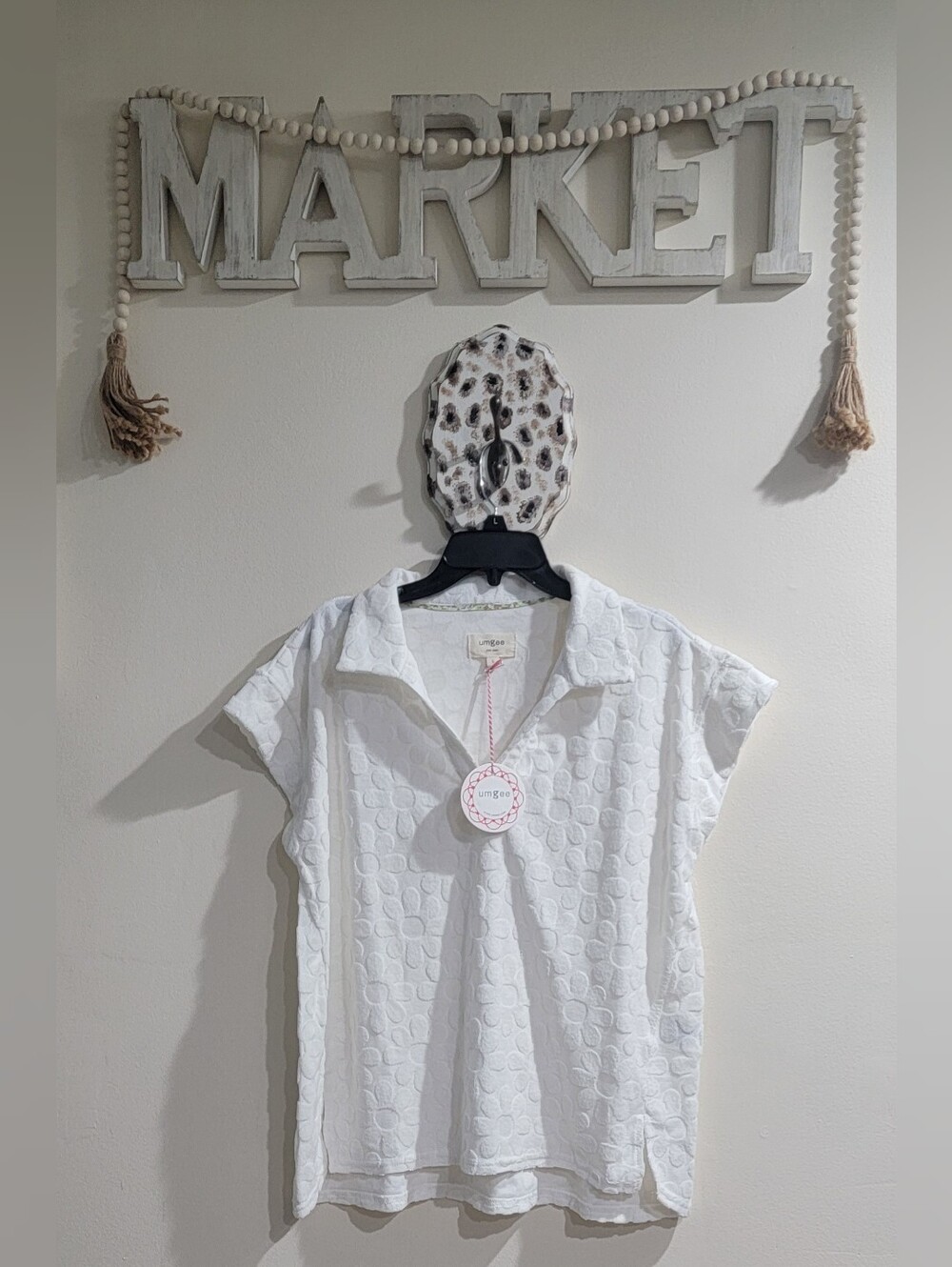 NWT Umgee Textured White Short Sleeve Polo Top